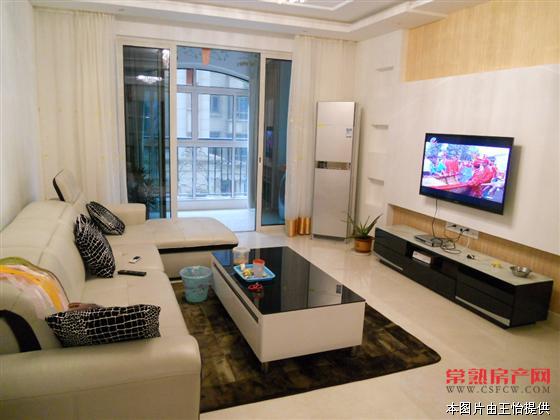 中南精装修两室一厅，房东出国急卖 2室2厅1卫