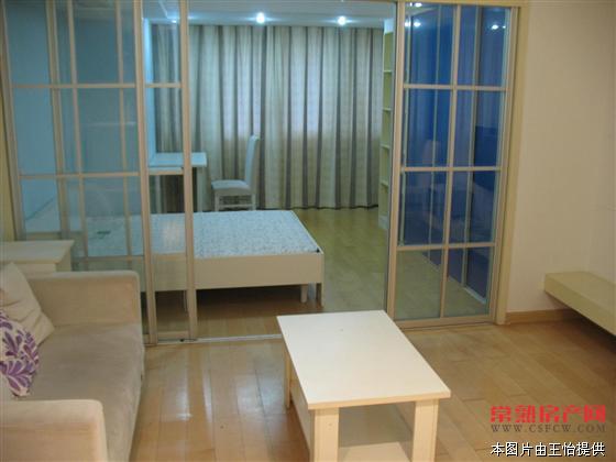 实验中学总校名额，城市花园，44.18平米，1/1/1，精装96万