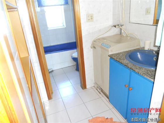 元和六区，黄金楼层，63平方，车库10平方，装修清爽，85万