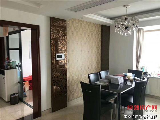 中南世纪城136平精装修360万黄金楼层