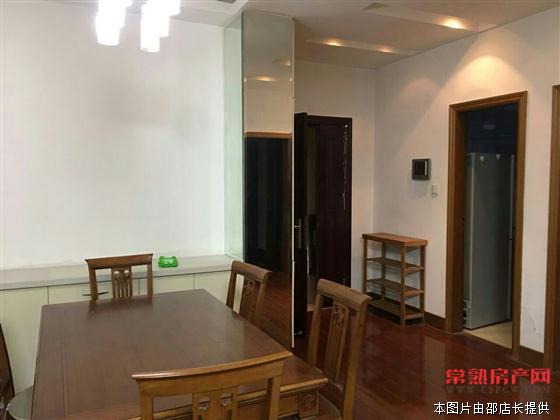 核心卖点 世茂一期108平精装修258万两房两卫中间楼层户型好