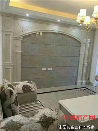 颜港街独栋288平豪装780万