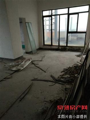 超低价，错过不再有！招商北路汇龙新城128平全新毛坯165万有名额