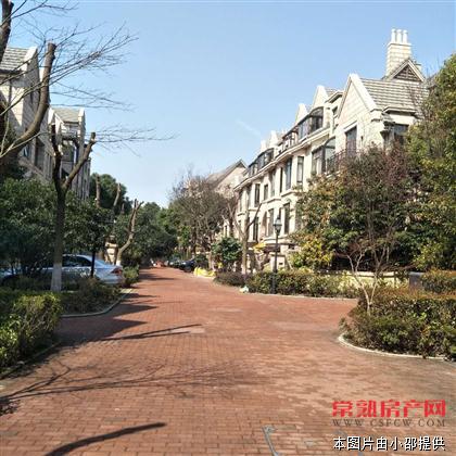 尚湖山庄连体别墅，背山面水风水一级棒