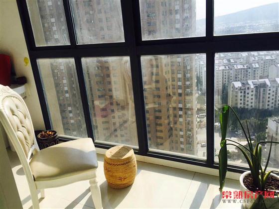 J大润发周边好房出租,2房2厅1卫，精装，马上拎包入住，只需1800