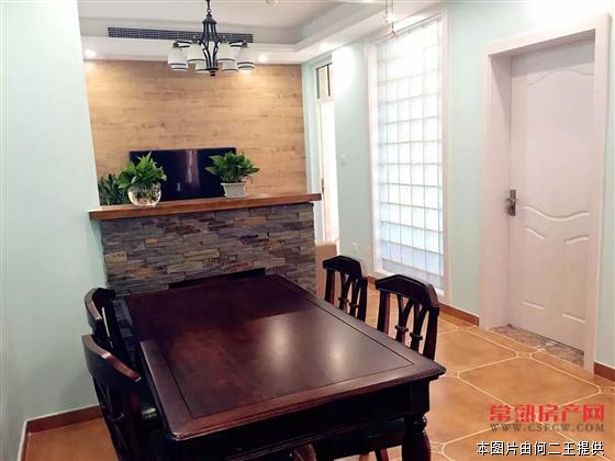 金狮薇尼诗花园 135万 2室2厅1卫 满两年有名额 精装修未住 黄金楼层