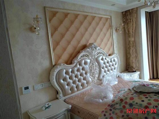 J新世纪大道附近好房出租,黄金楼层，3房2厅2卫，精装家具家电都有，只需要3500