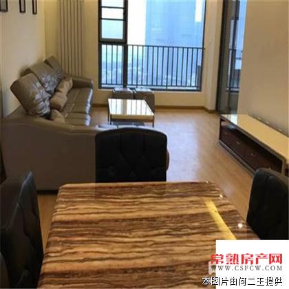 金润家园88平 3室2厅1卫带车库 精装满两年 好楼层198万