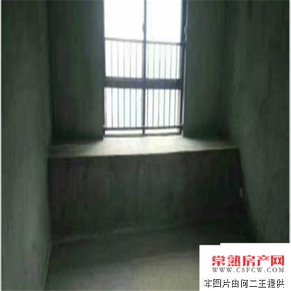 三一荣域82平方 2室2厅1卫 全新毛坯名额全 130万诚心出售