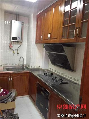 中欧假日花园 83平方 精装修 135万