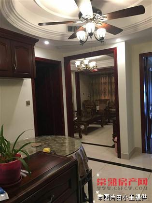 D出租汇金广场91平 2-2-2 精装 3500元/月 