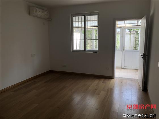 五星四区，精装底楼带院子1/2/1.2200/月