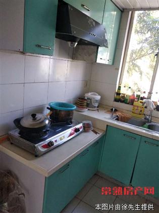 t 南头巷75平2200/月