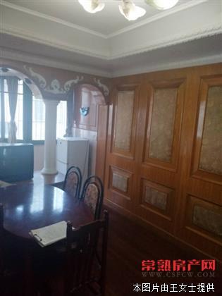 湖苑一区  66平 2-1-1 精装修 140万