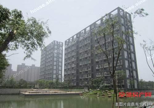 Y派公馆精装朝东105万满五年唯一