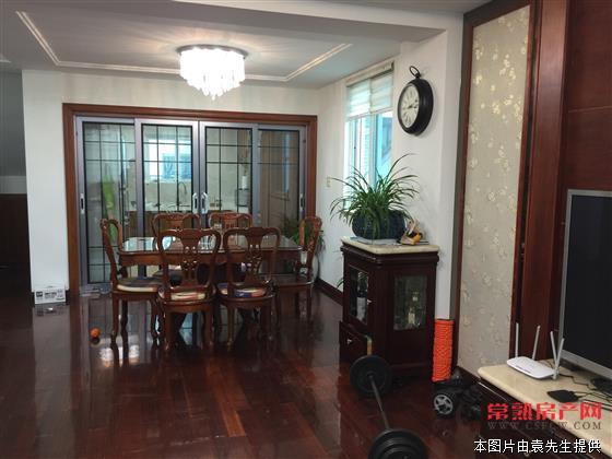 Y花园公寓新装跃层带阁楼带晒台，稀缺好房