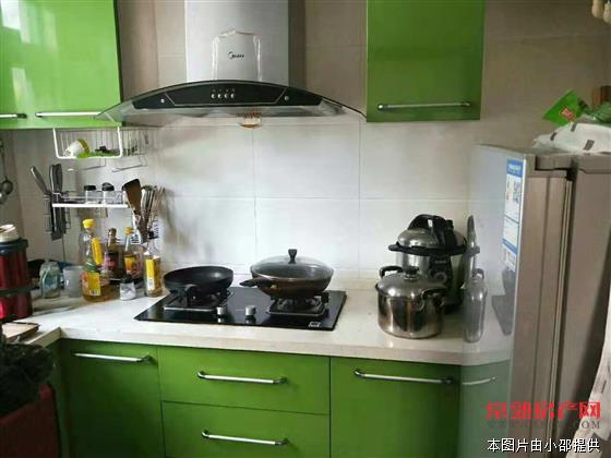 稀缺小户型！五星一区50平装修保养好110万中间楼层