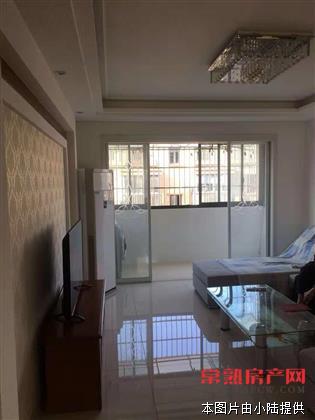 首付30万，海虞镇福山95平，精装电梯房，2房2厅1卫，85万