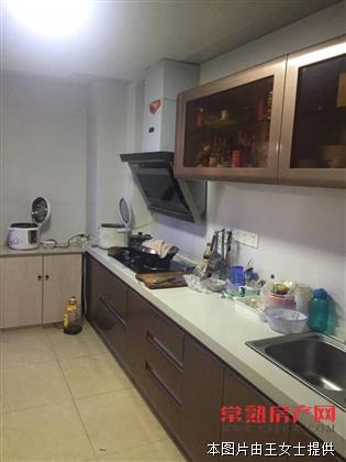 金茂四季花园 127平  精装修 满2年 2-2-2 通透户型 