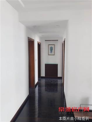 紫金豪园 151平 精装 带车库 368万