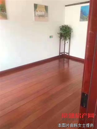 河东街，小独栋，精装，带院子，270万