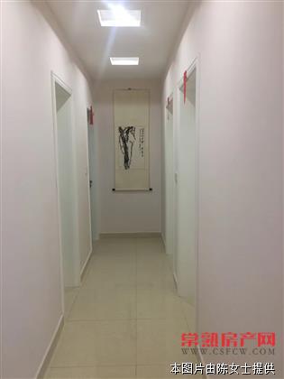 世茂御龙湾，93平米简装，213万