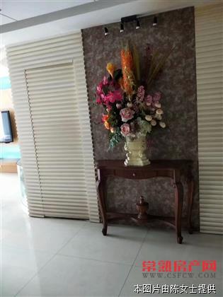 锦荷佳苑2-3跃层，208平米+汽车库，370万满2年