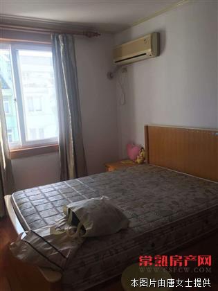 琴枫苑6楼100平方带阁楼出售