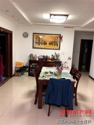 佳和水岸，143平米，精装，满2年带车位，286万