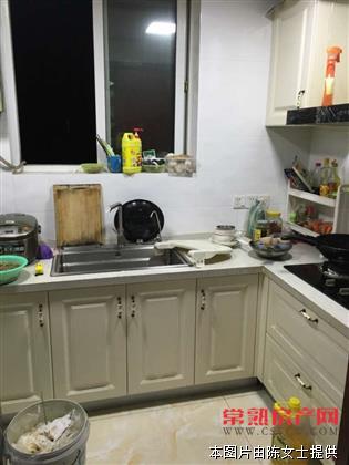 星都家园，顶带阁楼，产证86平米，165万，4室2卫