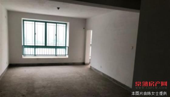 明日星城星海园，毛坯3室2卫，满2年楼层好，275万