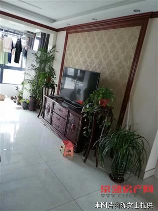 衡泰花园，102平米，精装，满2年能上学，328万