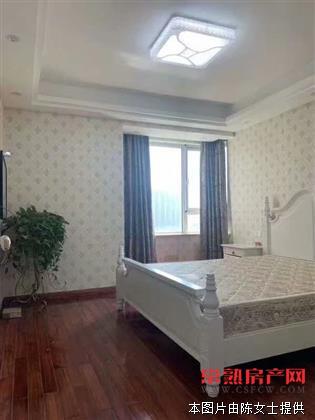  中南世纪城，100平米，精装，满2年 ，能上学