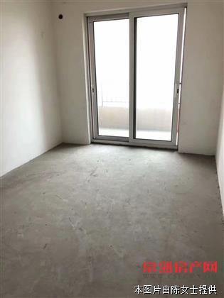 中南世纪城，毛坯满2年，好楼层，144平米335万