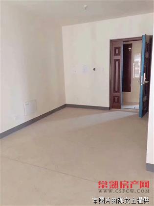 中南锦苑，96平米，毛坯3室，247万，三开间好楼层