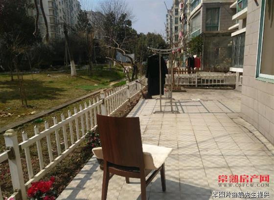 想要带院子的看过来，老欧尚万达附近，底楼大院子，户型好！