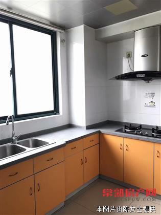 明日星城城欣园，112平米，225万，三开间，满5唯一能上学