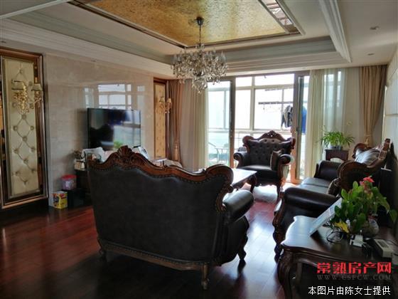 世茂一期221平，5室2厅3卫，满2年，438万