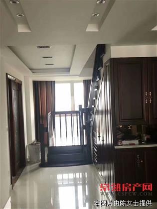 新加坡中心花园5.6.7跃层步梯房产证200平阁楼100平赠送面积大