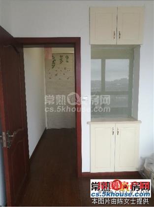 衡泰花园跃层式4室产证93平米4年纪满2年