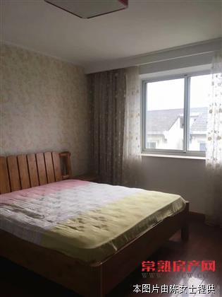 山湖苑5区，顶带阁楼+晒台+汽车库+自行车库