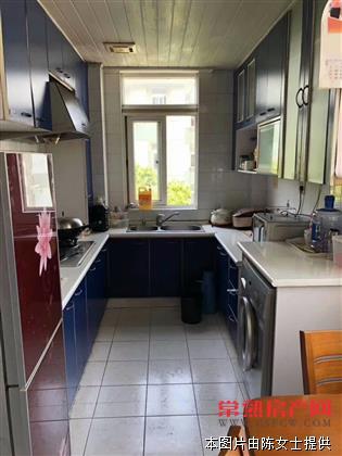 琴枫苑，114平米，235万。满2年，能上学