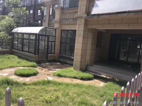 望虞水岸，143平米，185万，毛坯，带院子