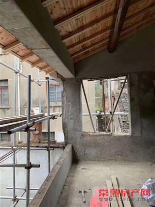 方塔园小独栋，产证98平米320万有院子