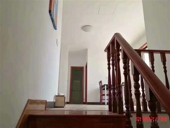 王市幸福家园，顶戴阁楼，130平米，150万，精装