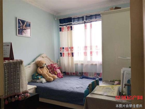 zjh常熟老街 80平精装 三室两厅两卫 阁楼40平 前阳台后晒台 满两年 188万！