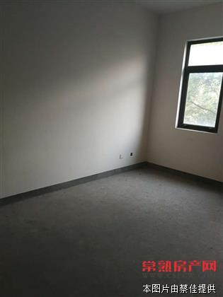 zjh尚湖山庄 350平米 五室三厅四卫 边套 南北通透 满两年有名额 850万！