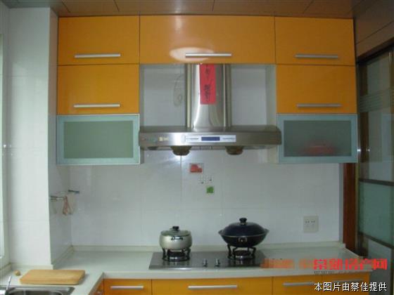 zjh信一广场 166平精装 四室两厅两卫 四开间朝南 地下车库一个 满五年有名额 415万！