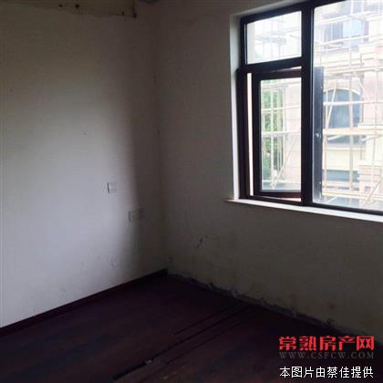 zjh尚湖公馆 265平简装 四室两厅两卫 南北通透 满五年 580万！