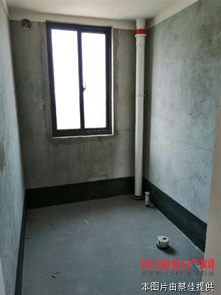 zjh华鑫天域 116.35平米 三室两厅两卫 南北通透 带车位 有名额 142万!